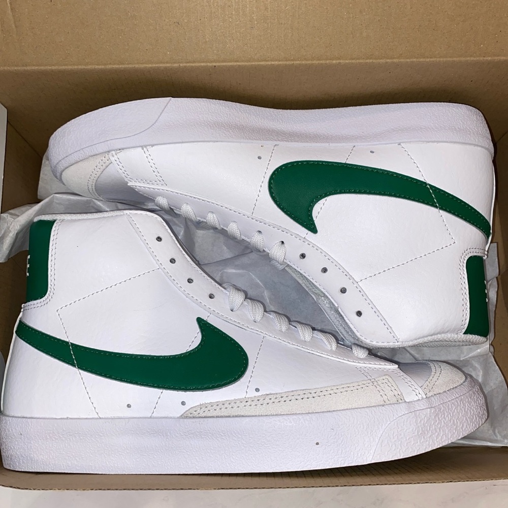 Nike Blazer Mid ‘77 - Picture 1 of 4